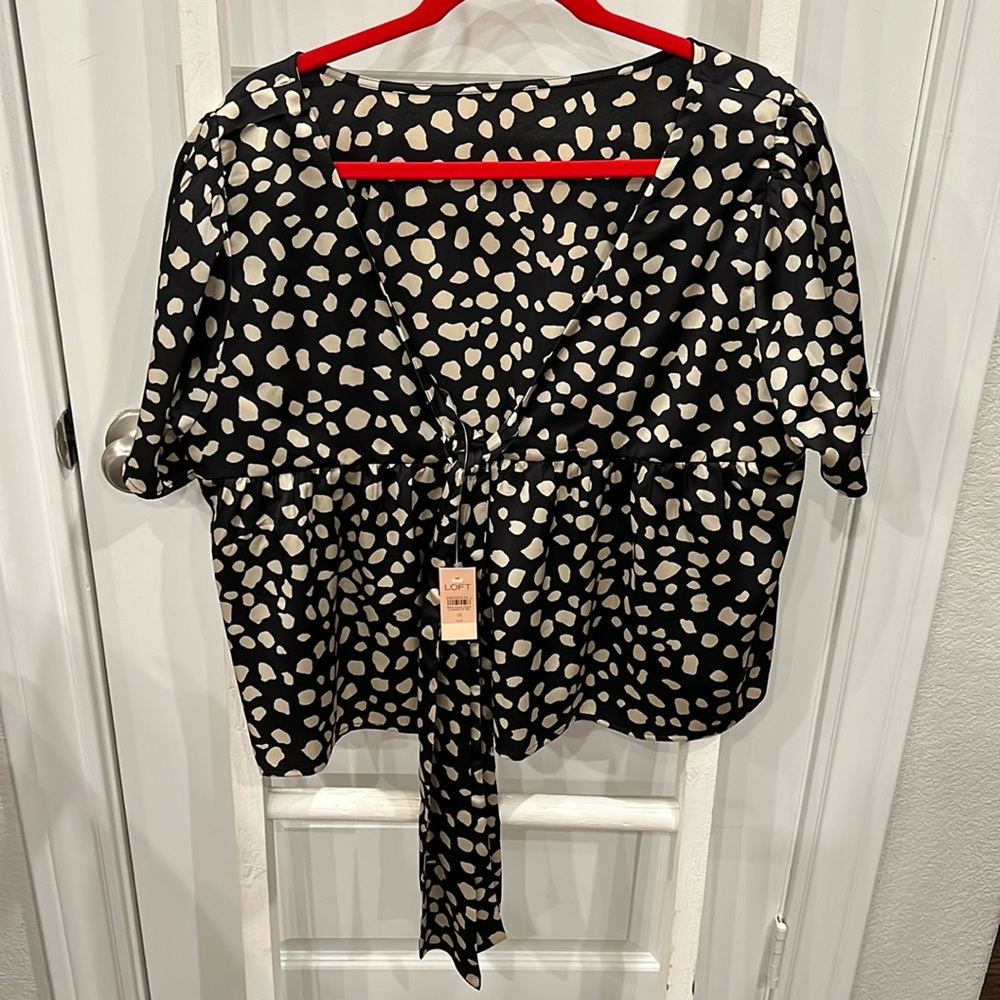 Loft Brand Women’s Sized 18 Plus Blouse - Black & Tan “Rocky” Design